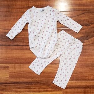 Janie and Jack VGUC 12-18 months floral pointelle wrap 2-piece pants set